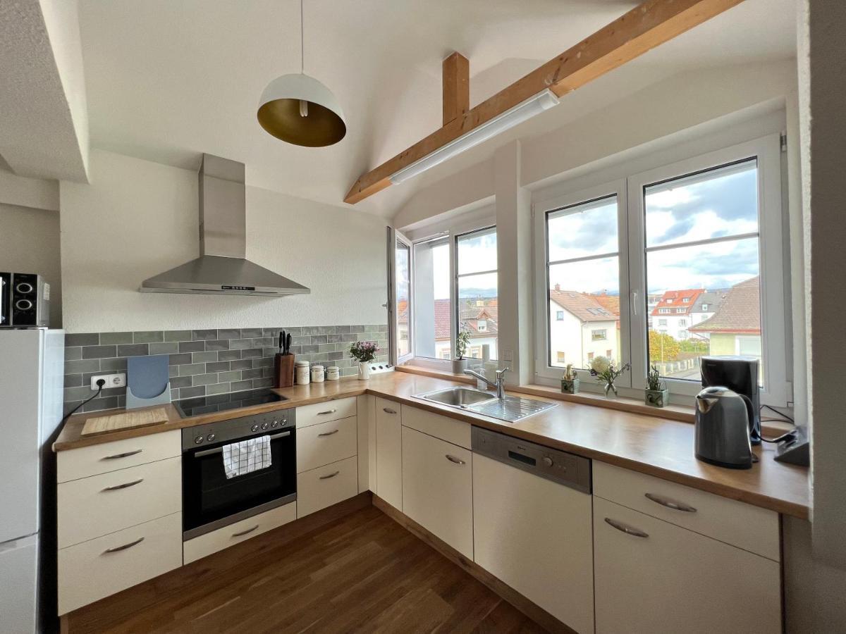 Fewo Brombach - Schoener Altbau Fuer 8 Personen เลอร์ราค ภายนอก รูปภาพ