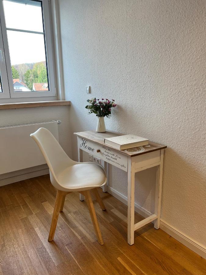 Fewo Brombach - Schoener Altbau Fuer 8 Personen เลอร์ราค ภายนอก รูปภาพ