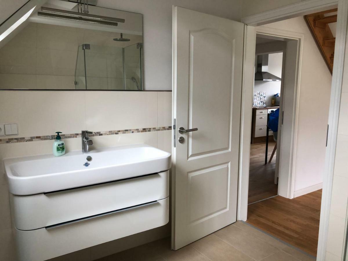 Fewo Brombach - Schoener Altbau Fuer 8 Personen เลอร์ราค ภายนอก รูปภาพ