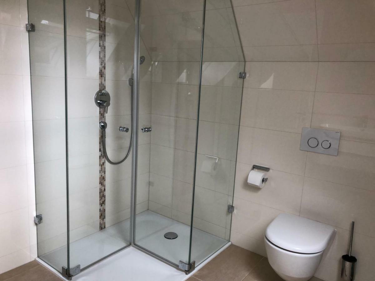 Fewo Brombach - Schoener Altbau Fuer 8 Personen เลอร์ราค ภายนอก รูปภาพ